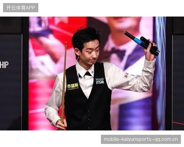 吴宜泽夺职业首冠，希金斯现场点赞