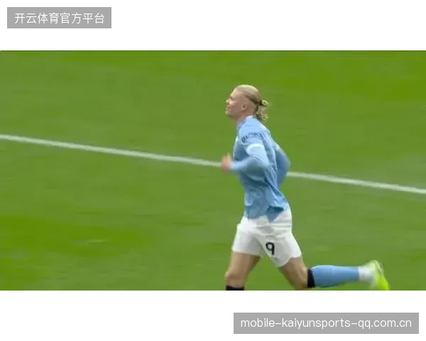 哈兰德背身护球转身即射，挪威锋线效能惊人